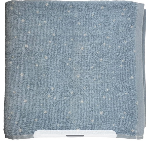 NWT Marmalade Holiday Penguin 2 Piece Hand Towel & Bath Towel Set in Blue Snow - Picture 5 of 6